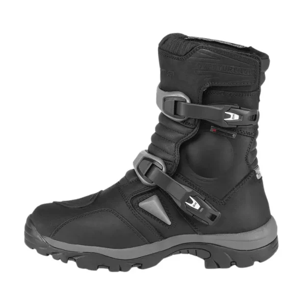 Forma Adventure Low Black Boots - Image 3
