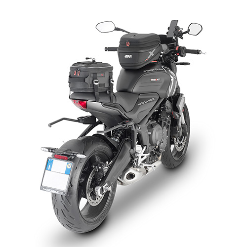 GIVI XL07 Water Resistant Saddle Bag, 9-12lt. - Image 4