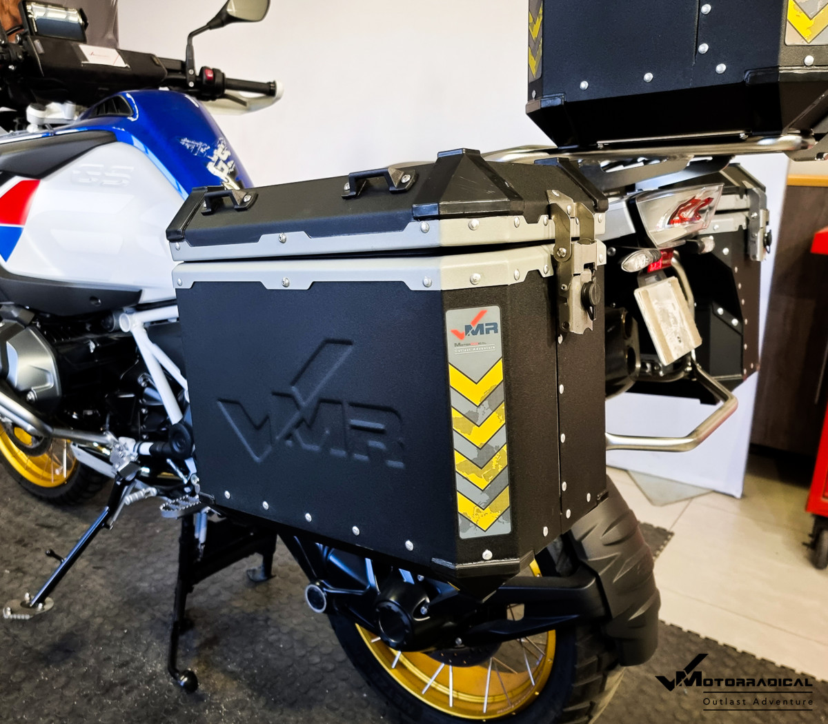 MOTORRADICAL Pannier set (black or silver) - Image 7